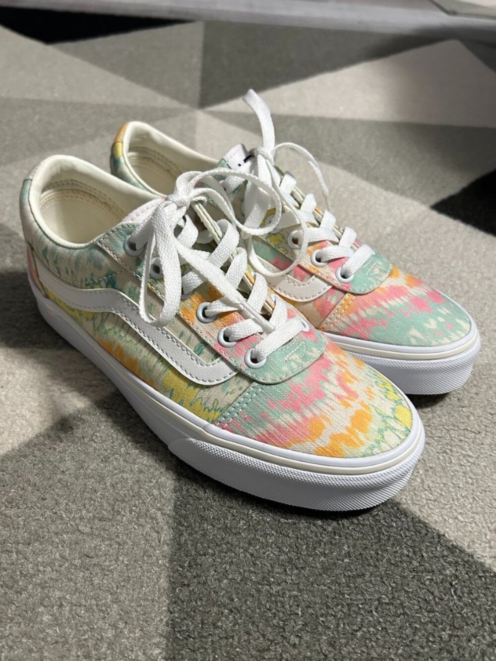 Vans Ward Psychedelic Tie Dye Multicolor Skate Casual Sneakers‎ Women's Size 7